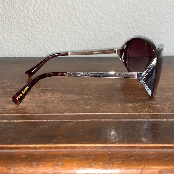 Steve Madden Brown Sunglasses - Picture 5 of 10